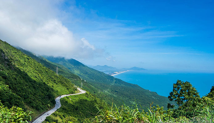 Hai Van Pass & Tunnel