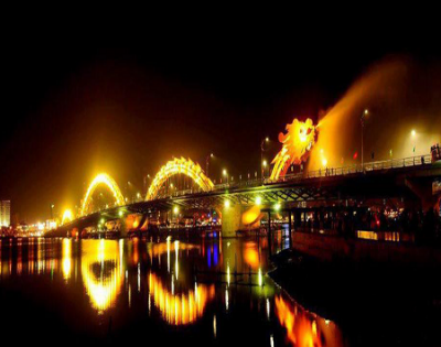 Han River bridge in Da Nang city