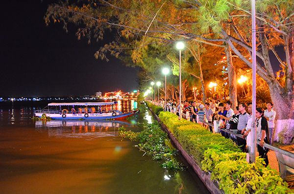 Ninh Kieu wharf