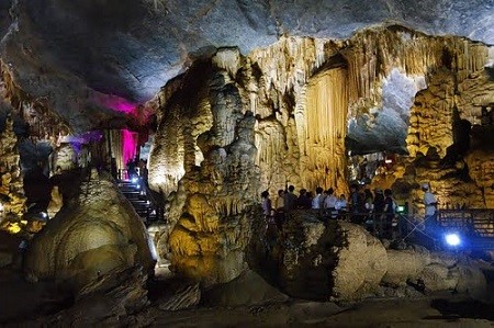 Phong nha Cave