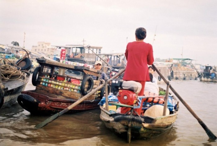 Cai Rang floating market 