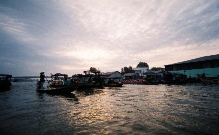 Cai Rang floating market 