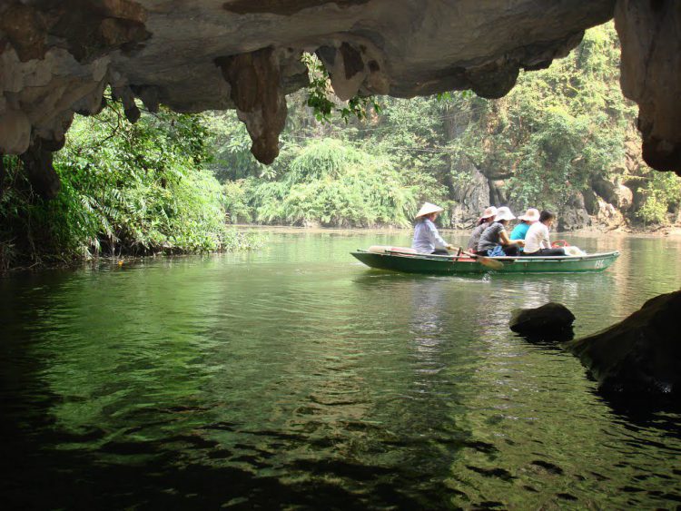 Du Ngoạn Tam Cốc Hoa Lư Trong Ngày
