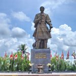 Tham quan tượng đài Trần Hưng Đạo – Nam Định