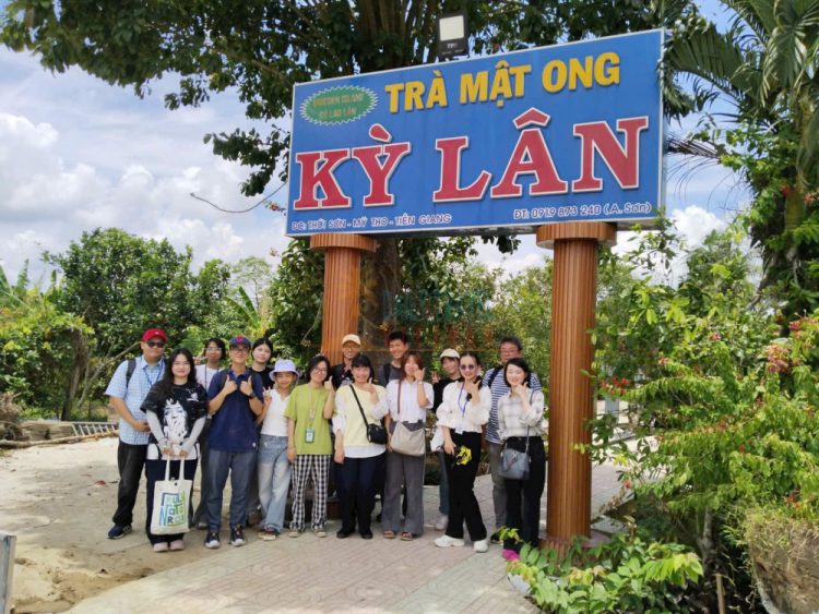 Chào đón các bạn sinh viên Đại Học Khoa Học Tự Nhiên – Khoa Môi Trường đến với Mỹ Tho!!