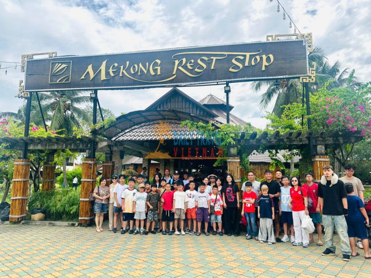 Tour miền Tây cho đoàn 75 khách trung tâm huấn luyện thể thao