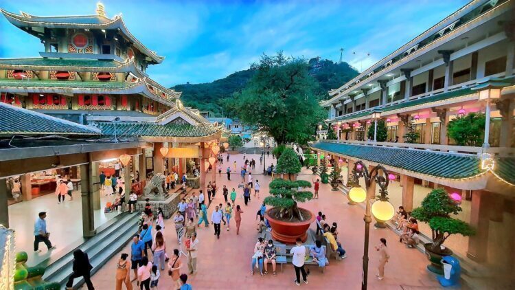 Tham Quan Cần Thơ – Châu Đốc – Miếu Bà Chúa Xứ – Rừng Trà Sư 1 Ngày